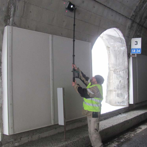 Longitudinal profile on road tunnel